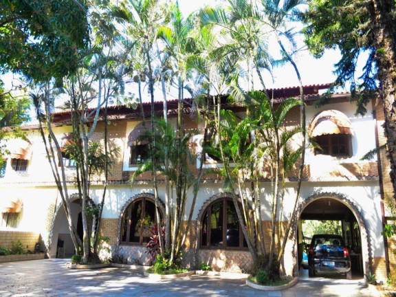 Casa com 10 Quartos à Venda,  em Varjão - Piraí