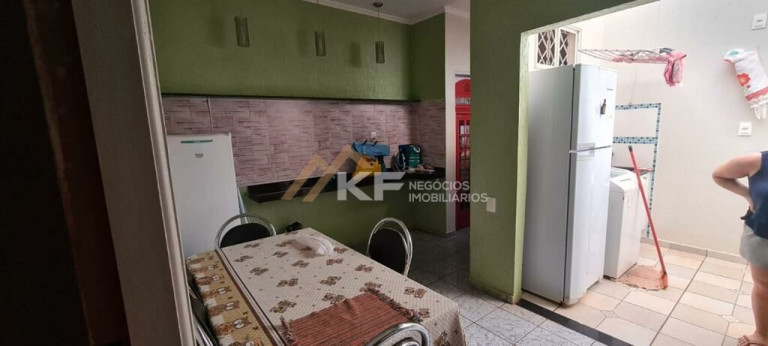 Imagem Casa com 4 Quartos à Venda, 204 m² em Planalto Verde - Ribeirão Preto Imagem Casa com 4 Quartos à Venda, 204 m² em Planalto Verde - Ribeirão Preto