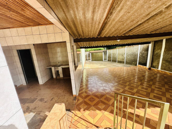 Imagem Casa com 3 Quartos à Venda, 375 m² em São Manuel Imagem Casa com 3 Quartos à Venda, 375 m² em São Manuel