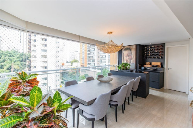 Imagem Apartamento com 3 Quartos à Venda, 187 m² em Moema - São Paulo