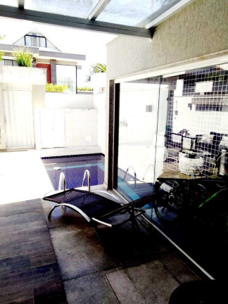 Imagem Casa com 5 Quartos à Venda, 240 m² em Barra Da Tijuca - Rio De Janeiro Imagem Casa com 5 Quartos à Venda, 240 m² em Barra Da Tijuca - Rio De Janeiro