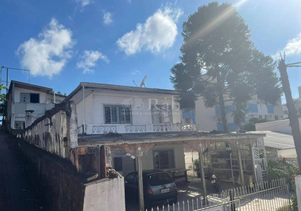 Imagem Terreno à Venda, 253 m² em Nações - Balneário Camboriú Imagem Terreno à Venda, 253 m² em Nações - Balneário Camboriú