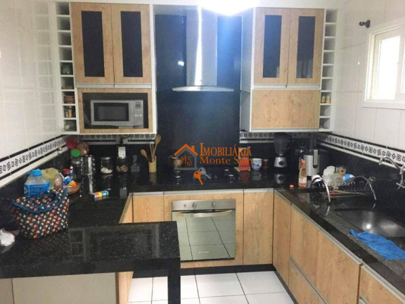 Imagem Sobrado com 3 Quartos à Venda, 170 m² em Perová - Arujá Imagem Sobrado com 3 Quartos à Venda, 170 m² em Perová - Arujá