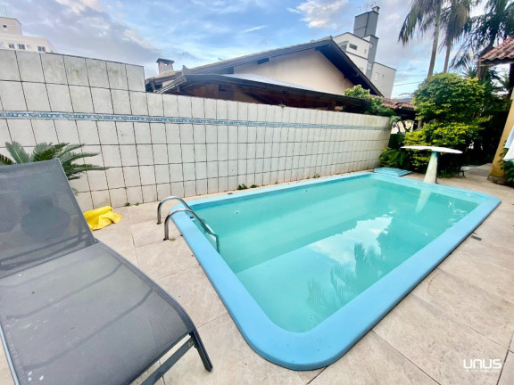 Imagem Casa com 4 Quartos à Venda, 180 m² em Jardim Cidade De Florianópolis - São José