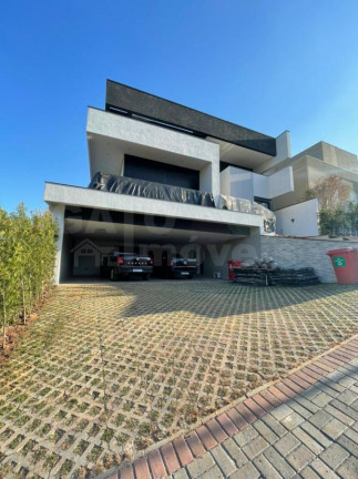 Imagem Casa com 3 Quartos à Venda, 320 m² em Tamboré - Santana De Parnaíba Imagem Casa com 3 Quartos à Venda, 320 m² em Tamboré - Santana De Parnaíba