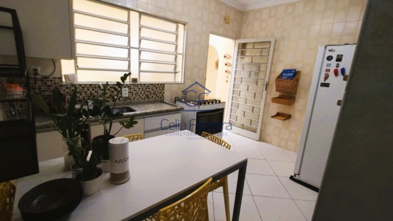 Imagem Casa com 3 Quartos à Venda, 244 m² em Jardim Das Indústrias - São José Dos Campos
