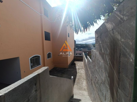 Imagem Casa com 3 Quartos à Venda, 192 m²