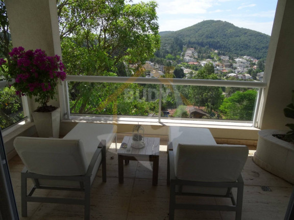 Imagem Casa com 4 Quartos à Venda, 1.054 m² em Alphaville - Santana De Parnaíba Imagem Casa com 4 Quartos à Venda, 1.054 m² em Alphaville - Santana De Parnaíba