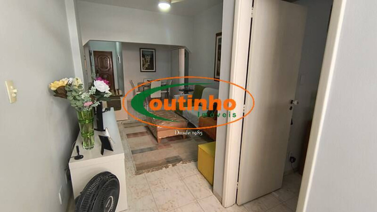 Imagem Apartamento com 2 Quartos à Venda, 67 m² em Tijuca - Rio De Janeiro Imagem Apartamento com 2 Quartos à Venda, 67 m² em Tijuca - Rio De Janeiro