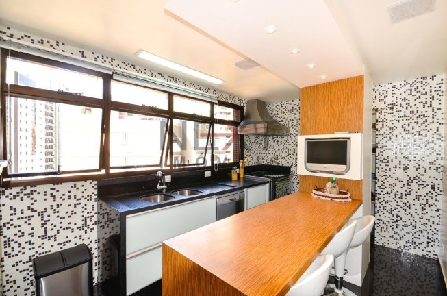 Imagem Apartamento com 3 Quartos à Venda, 262 m² em água Verde - Curitiba