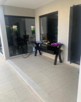Imagem Casa com 4 Quartos à Venda,  em Piratininga - Niterói