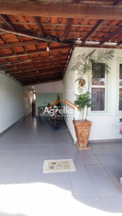 Imagem Casa com 2 Quartos à Venda, 121 m² em Jardim Novo Itacolomi - Mogi Guaçu Imagem Casa com 2 Quartos à Venda, 121 m² em Jardim Novo Itacolomi - Mogi Guaçu