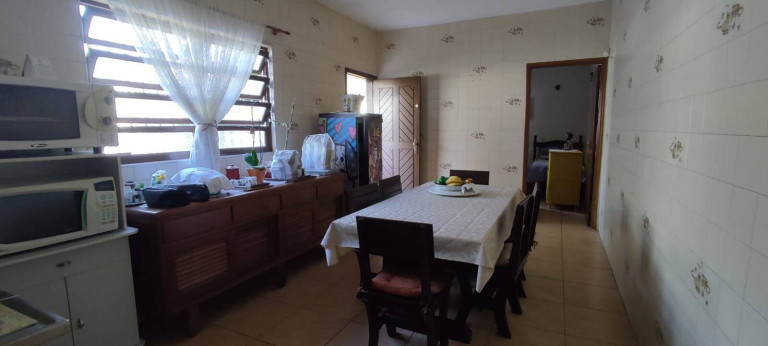 Imagem Casa com 4 Quartos à Venda, 420 m² em Centro - Peruíbe Imagem Casa com 4 Quartos à Venda, 420 m² em Centro - Peruíbe