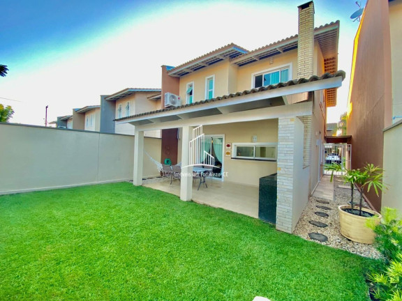 Imagem Casa com 4 Quartos à Venda, 206 m² em Centro - Eusébio Imagem Casa com 4 Quartos à Venda, 206 m² em Centro - Eusébio