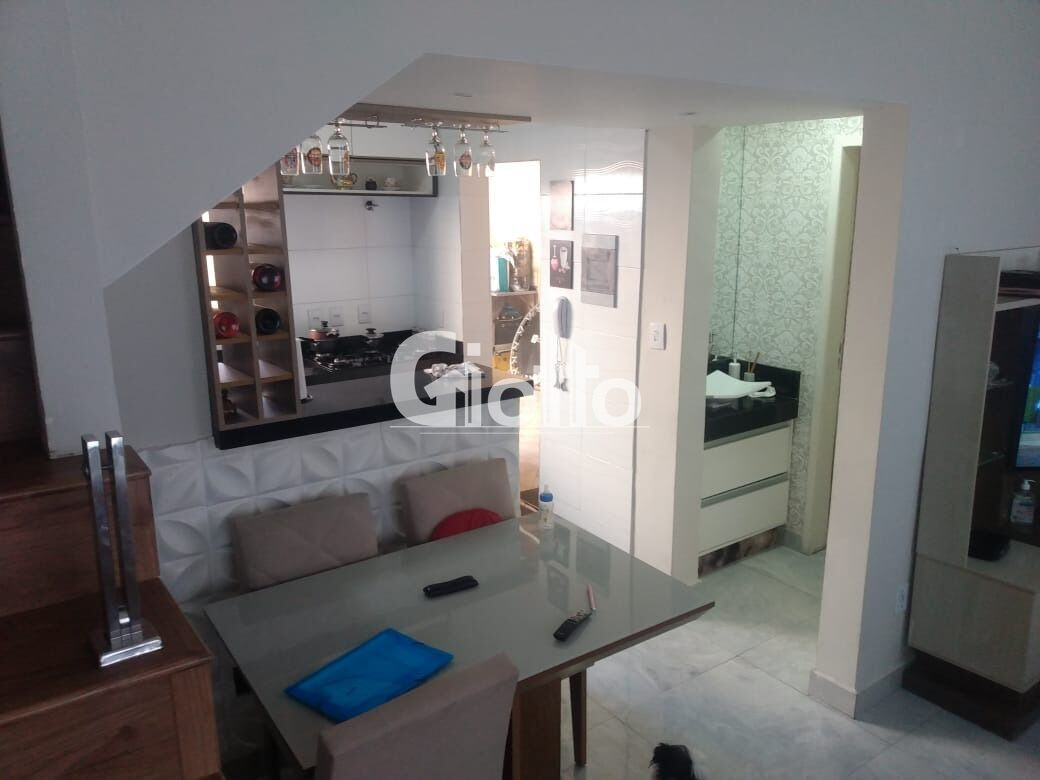 Imagem Casa de Condomínio com 2 Quartos à Venda, 64 m² em Vila Brasileira - Mogi Das Cruzes