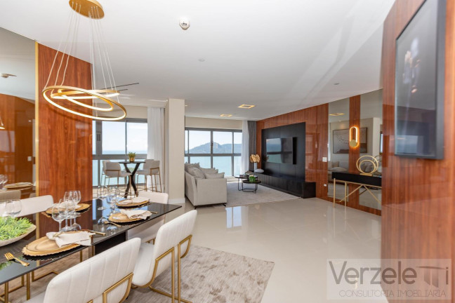 Imagem Apartamento com 4 Quartos à Venda, 182 m² em Centro - Balneário Camboriú Imagem Apartamento com 4 Quartos à Venda, 182 m² em Centro - Balneário Camboriú