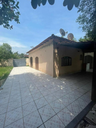 Casa com 3 Quartos à Venda, 1.000 m² em Marambaia - São Gonçalo