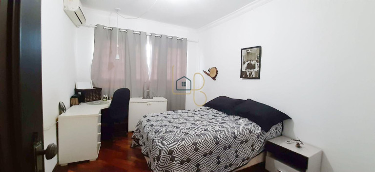 Imagem Casa com 3 Quartos à Venda, 236 m² em Jardim Delta - Londrina