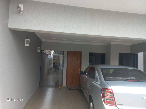Imagem Casa com 3 Quartos à Venda, 130 m² em Jardim Petrópolis - Arapongas Imagem Casa com 3 Quartos à Venda, 130 m² em Jardim Petrópolis - Arapongas