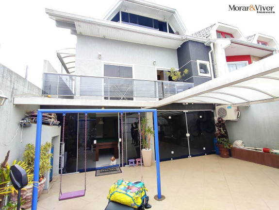 Imagem Sobrado com 3 Quartos à Venda, 310 m² em Sitio Cercado - Curitiba