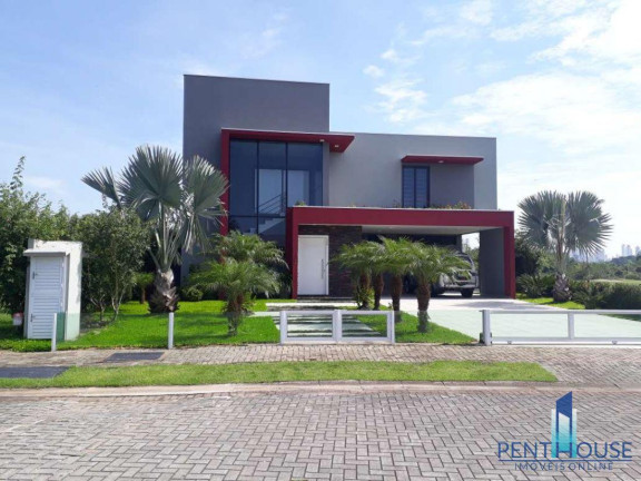 Casa com 3 Quartos à Venda, 370 m² em Centro - Camboriú