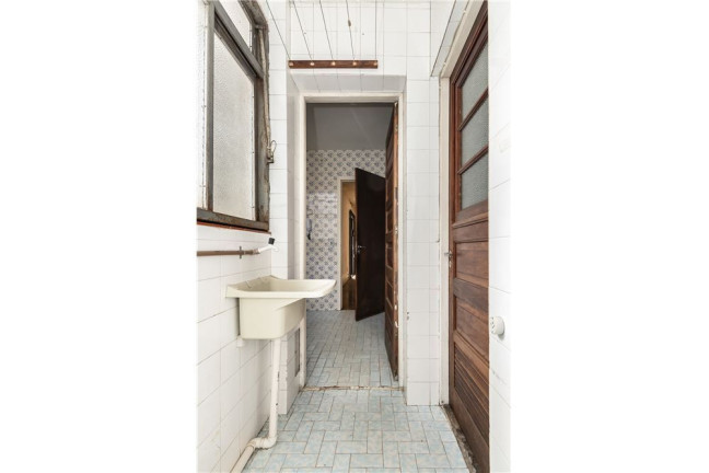 Imagem Imóvel com 3 Quartos à Venda, em Menino Deus - Porto Alegre Imagem Imóvel com 3 Quartos à Venda, em Menino Deus - Porto Alegre
