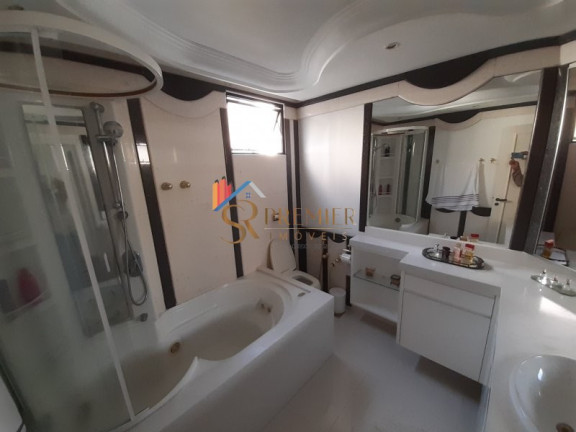Imagem Apartamento com 4 Quartos à Venda, 243 m² em Centro - Florianópolis
