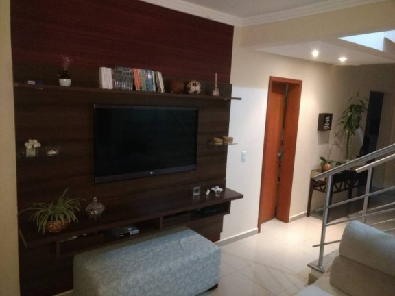 Imagem Casa com 3 Quartos à Venda, 125 m² em Horto Florestal - Sorocaba