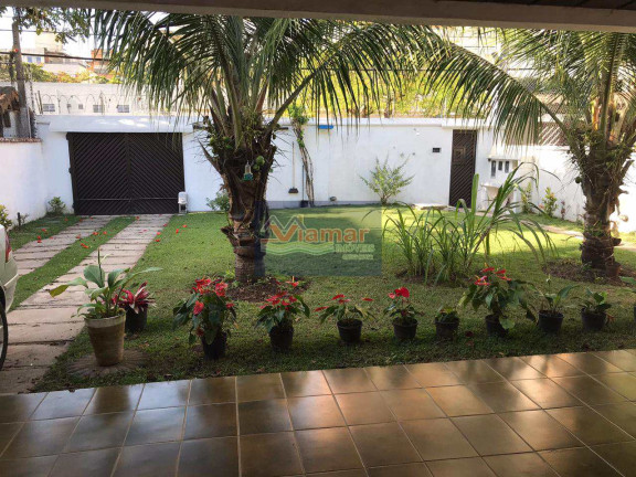 Casa com 3 Quartos à Venda, 280 m² em Enseada - Guarujá