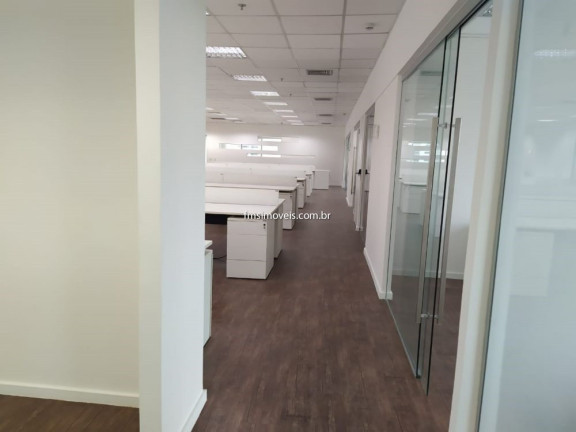 Imagem Imóvel para Alugar, 1.300 m² em Alphaville - Barueri Imagem Imóvel para Alugar, 1.300 m² em Alphaville - Barueri