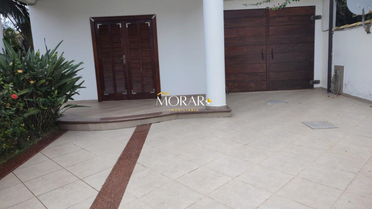Imagem Casa com 5 Quartos à Venda, 392 m² em Foguete - Cabo Frio