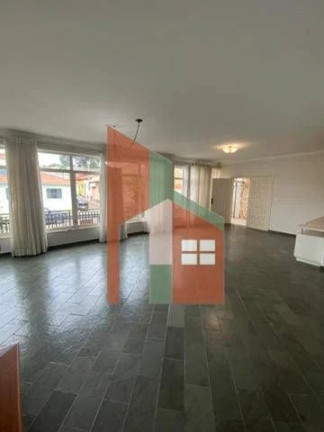 Sala Comercial à Venda, 369 m² em Centro - Atibaia
