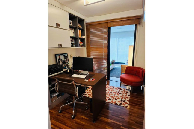 Imagem Apartamento com 4 Quartos à Venda, 184 m² em Moema - São Paulo