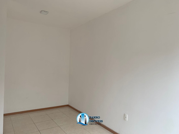 Imagem Apartamento com 2 Quartos à Venda, 60 m² em Taquara - Duque De Caxias