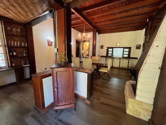 Imagem Casa com 10 Quartos à Venda, 327 m² em Albuquerque - Teresópolis Imagem Casa com 10 Quartos à Venda, 327 m² em Albuquerque - Teresópolis