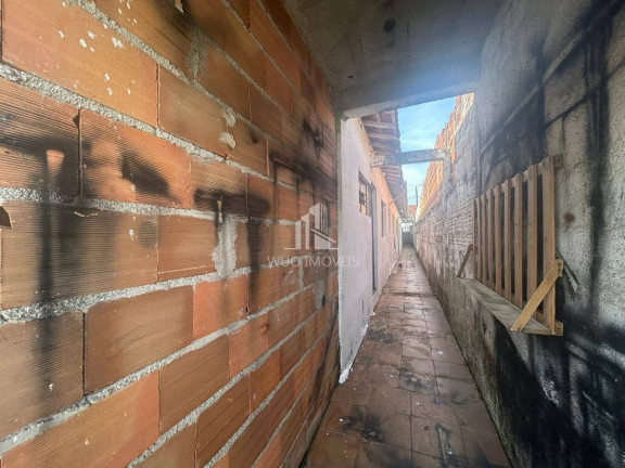 Imagem Casa com 6 Quartos à Venda, 216 m² em Centro - Santa Branca Imagem Casa com 6 Quartos à Venda, 216 m² em Centro - Santa Branca