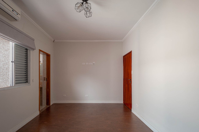 Imagem Casa com 4 Quartos à Venda, 240 m² em Vila Guilherme - São Paulo Imagem Casa com 4 Quartos à Venda, 240 m² em Vila Guilherme - São Paulo