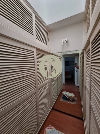 Imagem Casa com 4 Quartos à Venda, 256 m² em Gonzaga - Santos Imagem Casa com 4 Quartos à Venda, 256 m² em Gonzaga - Santos