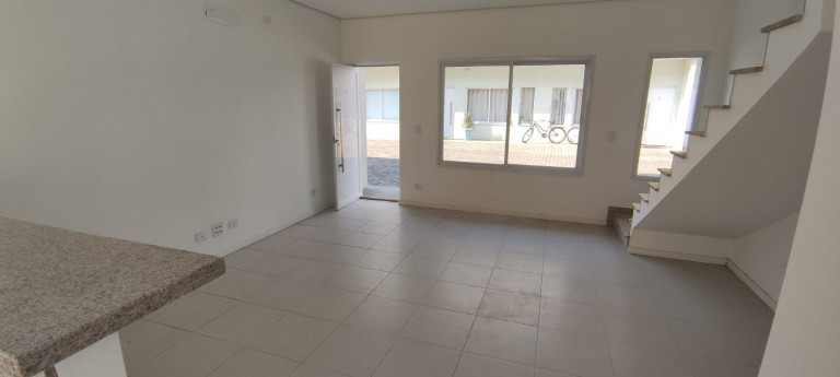 Imagem Casa com 3 Quartos à Venda, 100 m² em Massaguaçu - Caraguatatuba Imagem Casa com 3 Quartos à Venda, 100 m² em Massaguaçu - Caraguatatuba