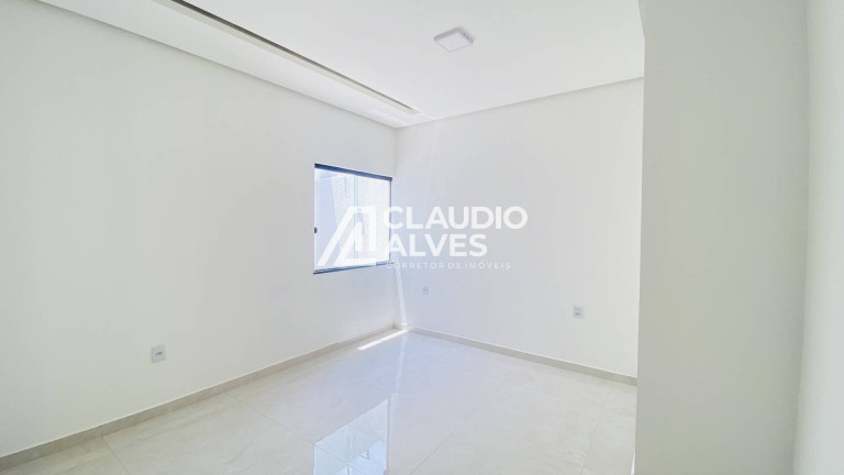 Imagem Casa com 3 Quartos à Venda, 110 m² em Cidade Nova - Feira De Santana