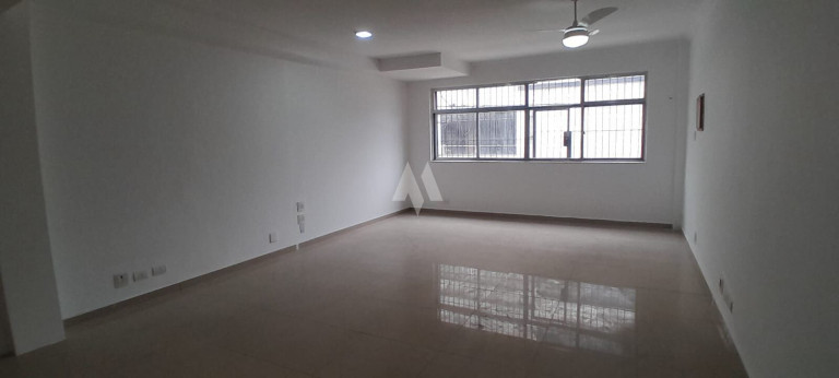 Apartamento com 7 Quartos para Alugar, 250 m² em Centro - Santos