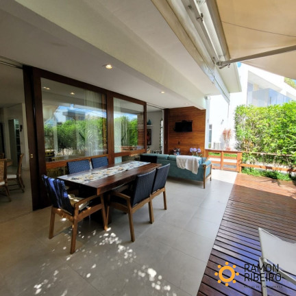 Imagem Sobrado com 4 Quartos à Venda, em Riviera - Bertioga Imagem Sobrado com 4 Quartos à Venda, em Riviera - Bertioga
