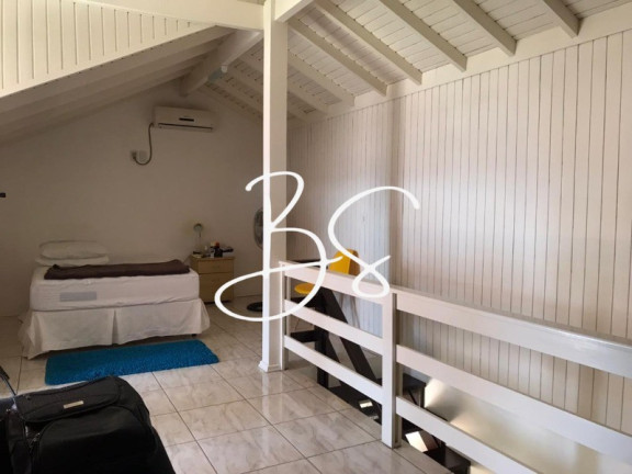 Imagem Casa com 3 Quartos à Venda, 450 m² em Viaduto - Igrejinha