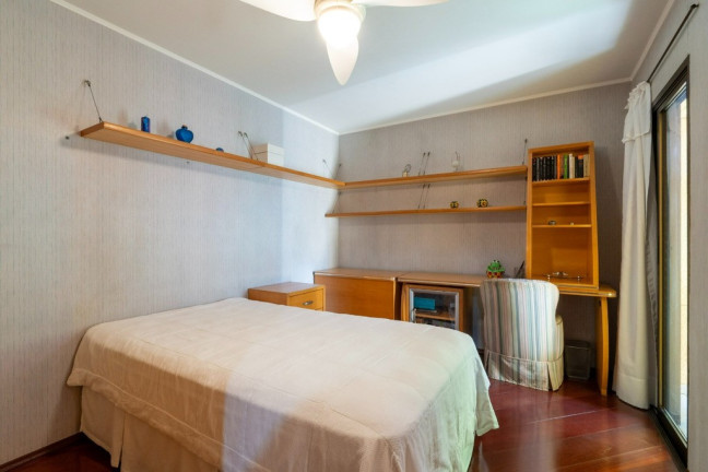Imagem Imóvel com 3 Quartos à Venda, 243 m² em Jardim Vitória Régia - São Paulo