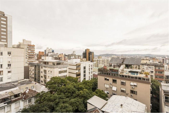 Imagem Imóvel com 3 Quartos à Venda,  em Independência - Porto Alegre