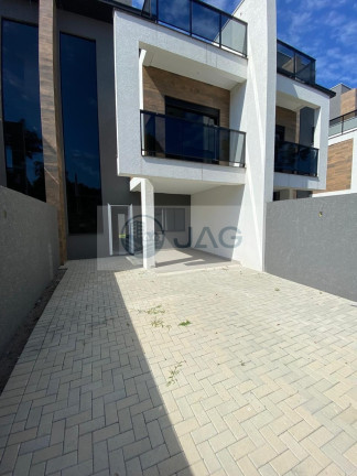 Imagem Imóvel com 3 Quartos à Venda, 145 m² em Uberaba - Curitiba Imagem Imóvel com 3 Quartos à Venda, 145 m² em Uberaba - Curitiba