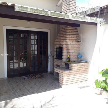 Imagem Casa com 3 Quartos à Venda, 256 m² em Jardim Mar-e-sol - Peruíbe Imagem Casa com 3 Quartos à Venda, 256 m² em Jardim Mar-e-sol - Peruíbe
