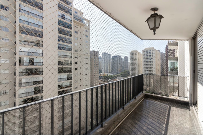 Imagem Imóvel com 4 Quartos à Venda, 169 m² em Moema - São Paulo Imagem Imóvel com 4 Quartos à Venda, 169 m² em Moema - São Paulo