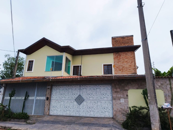 Sobrado com 3 Quartos à Venda, 250 m² em Centro - Jacareí