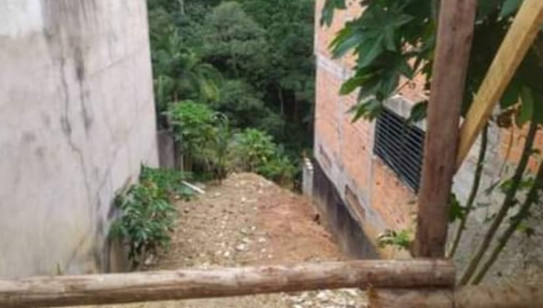Imagem Terreno à Venda, 290 m² em Jardim Leonor - Cotia Imagem Terreno à Venda, 290 m² em Jardim Leonor - Cotia